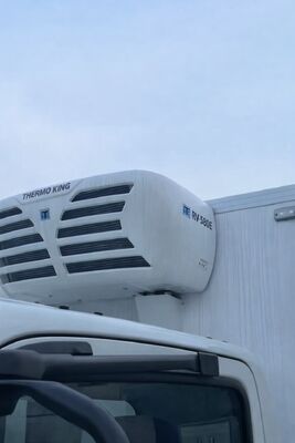 ชุดทำความเย็นรถบรรทุก Thermo King RV580E เปลี่ยน C450 ด้วยระบบสแตนด์บาย 24V DC, ระบบละลายน้ำแข็งด้วยก๊าซร้อน และน้ำหนักเบา